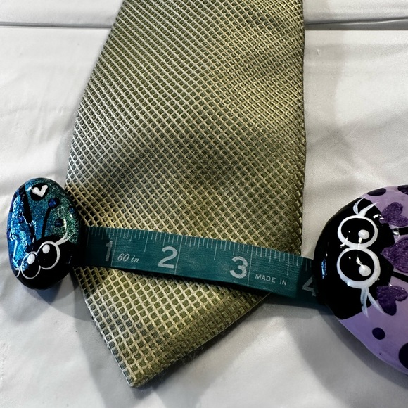 Claiborne Silk NeckTie Metallic/Shiny Lime Green Mini Diamond Pattern 58 x 3 3/4 - Picture 13 of 13